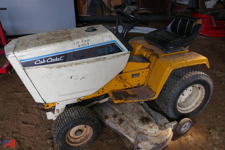 Auctions International Auction Town Of Ohio Hwy Ny 244 Item 7 Cub Cadet 6 Hydro 50 Riding Mower