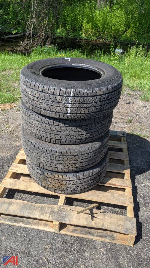 Auctions International Auction Horseheads CSDNY 25326 ITEM General Tires