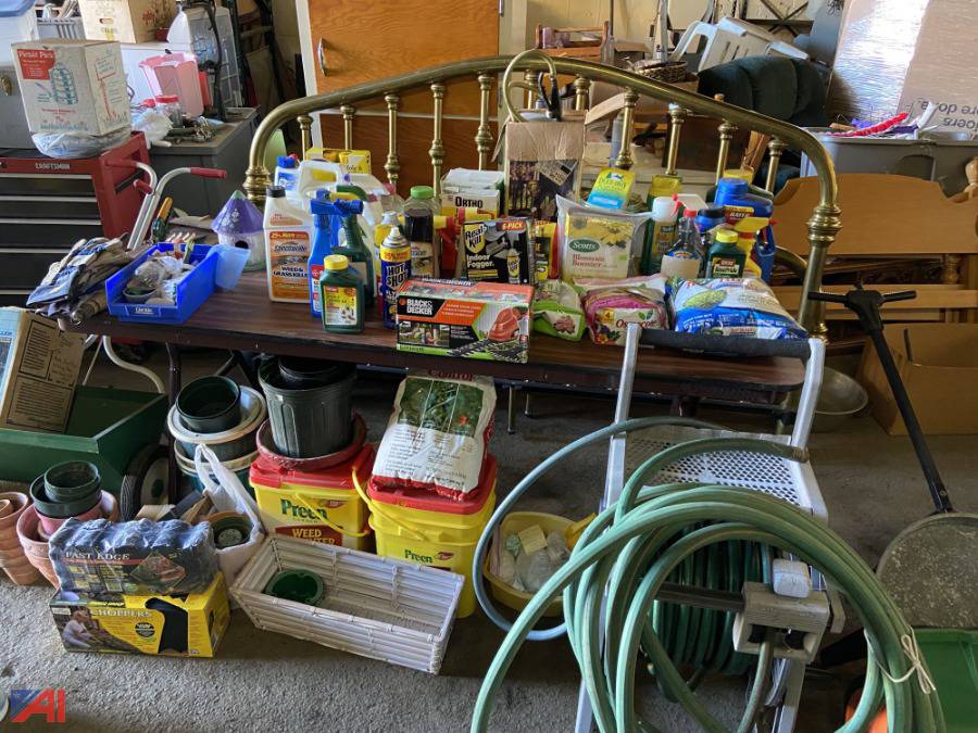 Auctions International Auction Estate SaleNY 25394 ITEM Lawn and