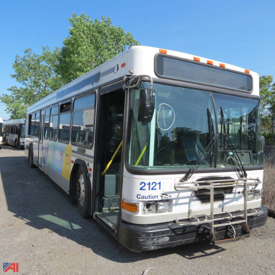 Auctions International - Auction: NFTA Surplus-NY #25452 ITEM: 2001 ...