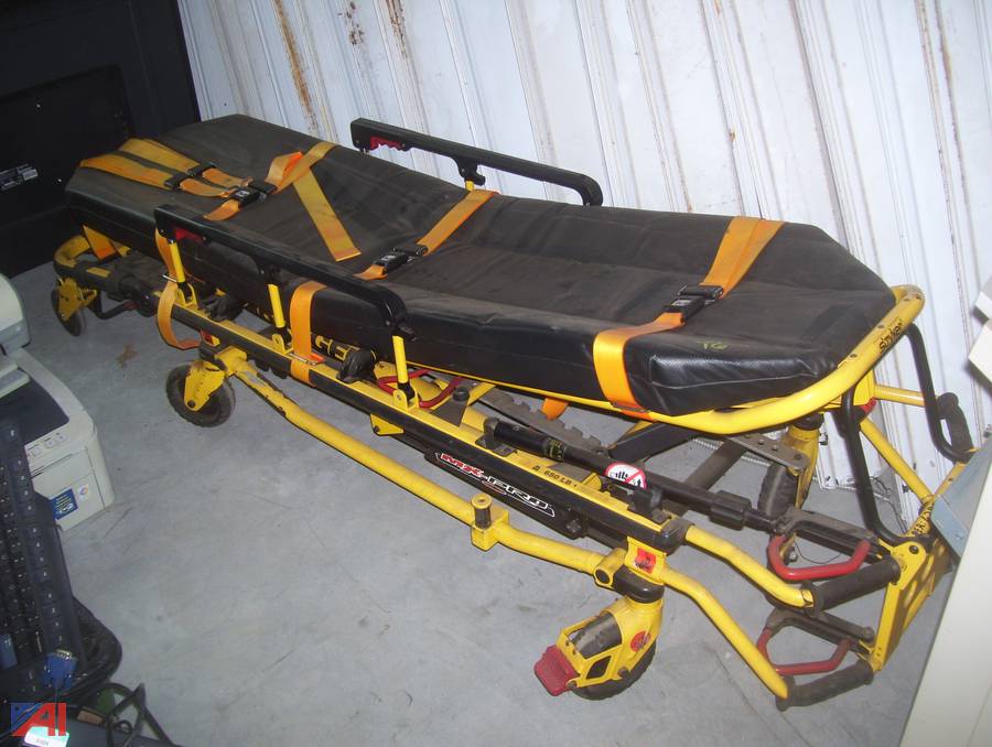 Auctions International Auction Town of TempletonMA 25565 ITEM