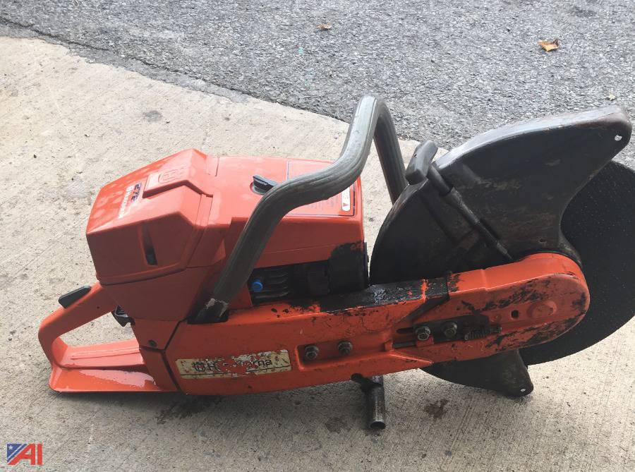 1997 Husqvarna 272K Concrete Saw
