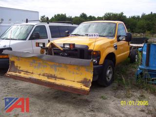 2008 Ford F250 XL Super Duty Cab and Chassis with Plow