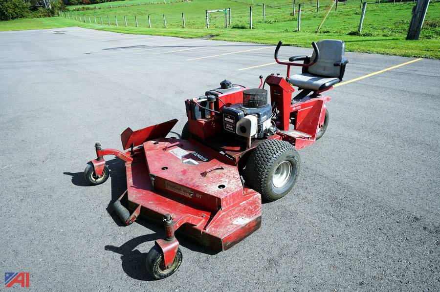 Auctions International Auction Springville VFDNY 26545 ITEM 2000 Ferris ProCut 61" Tractor