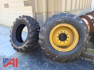(#5) 15.5-25 L-2 Cat G120 Grader Wheel and Tire, New/Old Stock