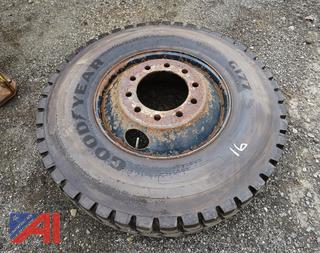 Goodyear 12R 22.5 Heavy Truck Tire with Rim