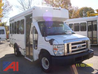 2014 Ford E350 Wheelchair Bus (2260)