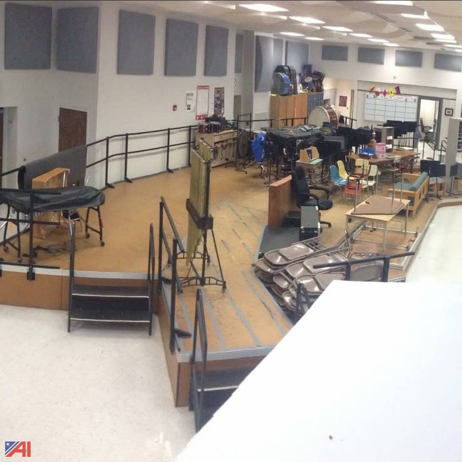 Auctions International Auction Newfane CSDNY 27551 ITEM Wenger