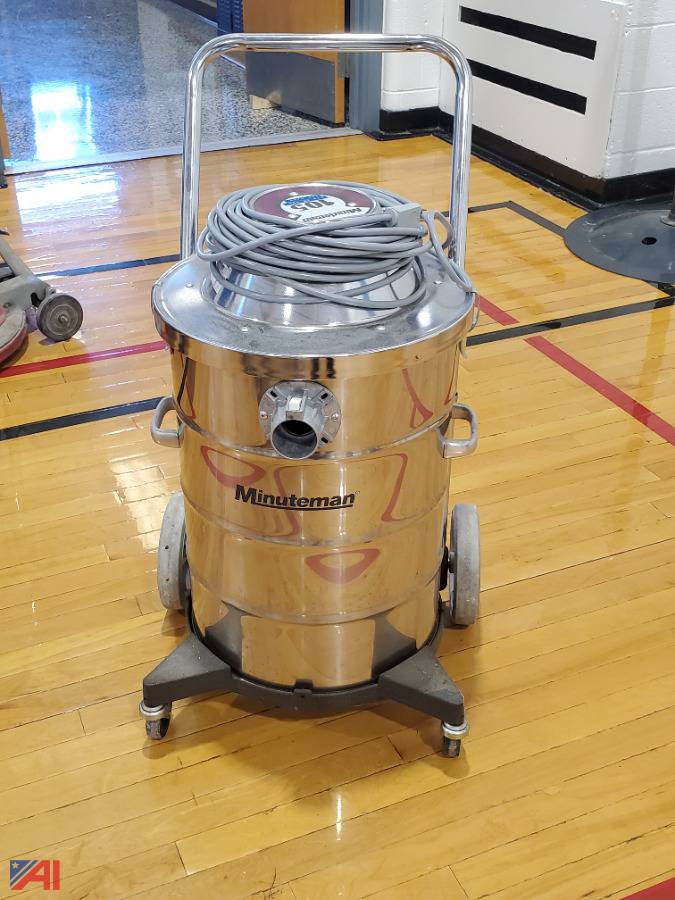 Auctions International Auction Saratoga Springs CSDNY 27923 ITEM