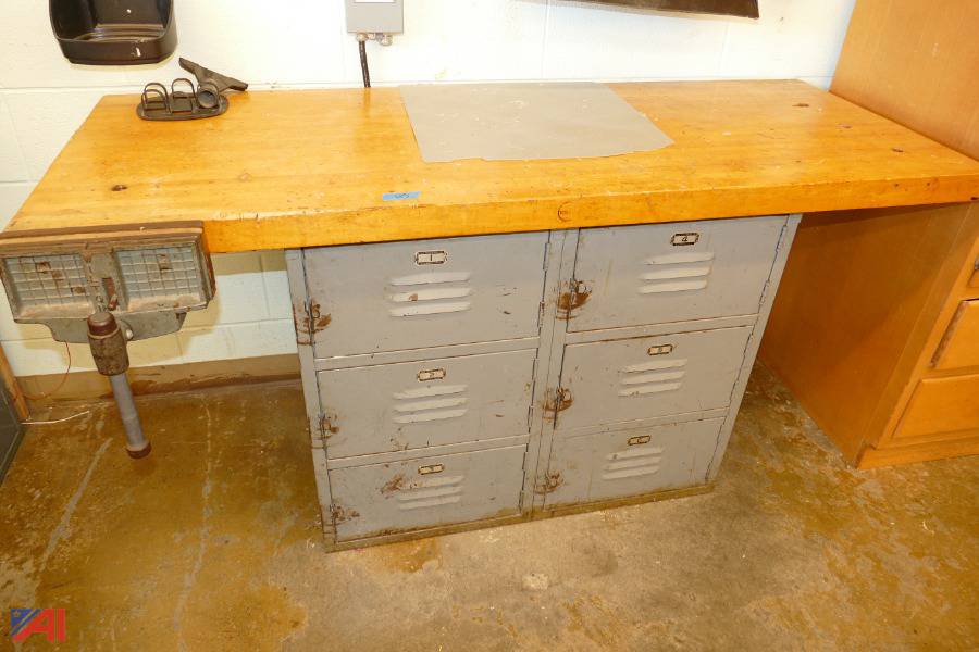 Auctions International Auction Waterford Halfmoon UFSDNY 28098