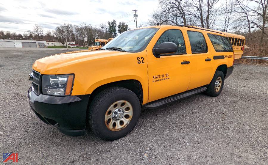 Auctions International Auction Baldwinsville CSD VehiclesNY 28446 ITEM 2014 Chevy Suburban