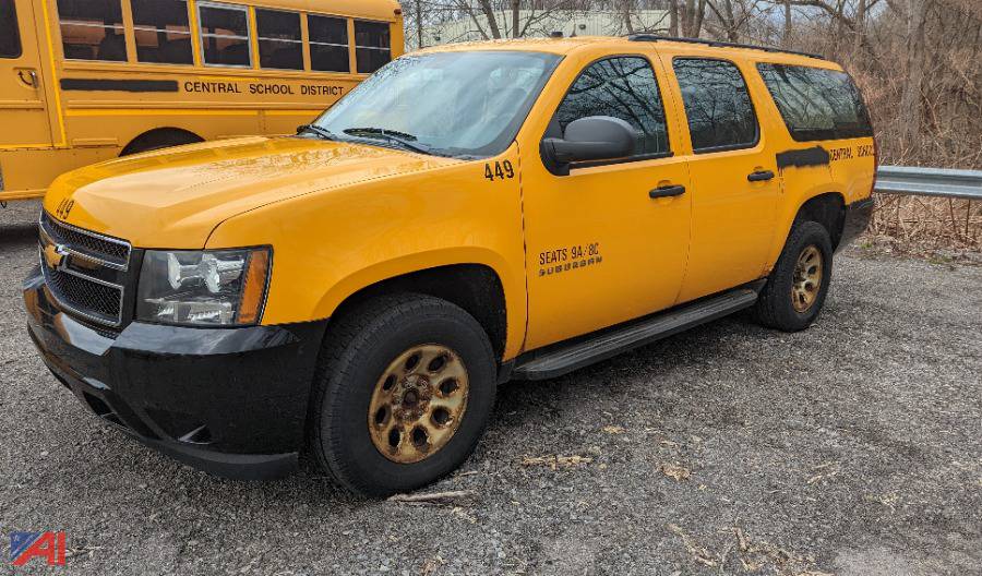 Auctions International Auction Baldwinsville CSD VehiclesNY 28446 ITEM 2012 Chevy Suburban