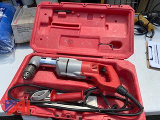 (#5) Milwaukee 1107-1 1/2" Right Angle Drill Kit with Case
