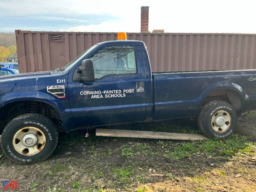 Auctions International Auction Corning CSDNY 28699 ITEM 2009 Ford