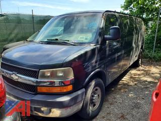 2004 Chevy Express 3500 Extended Van