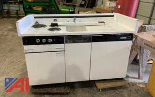 Dwyer Compact Stove/Sink/Refrigerator Unit