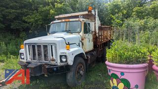 1997 International 2574 Dump Truck
