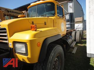 1998 Mack RD690S Cab and Chassis