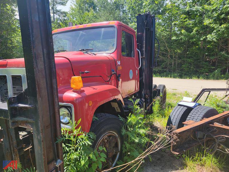 Auctions International Auction Rumford Public WorksME 29230 ITEM 2002 International 2554