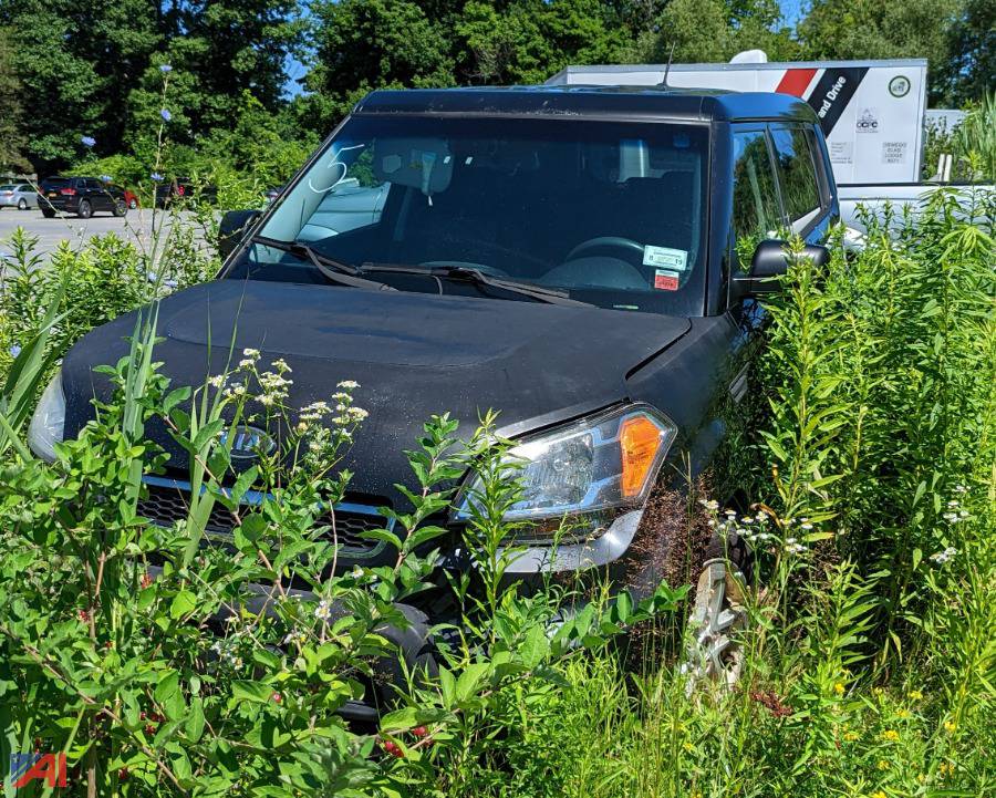 Auctions International Auction Oswego County SheriffNY 29298 ITEM 2010 Kia Soul SUV