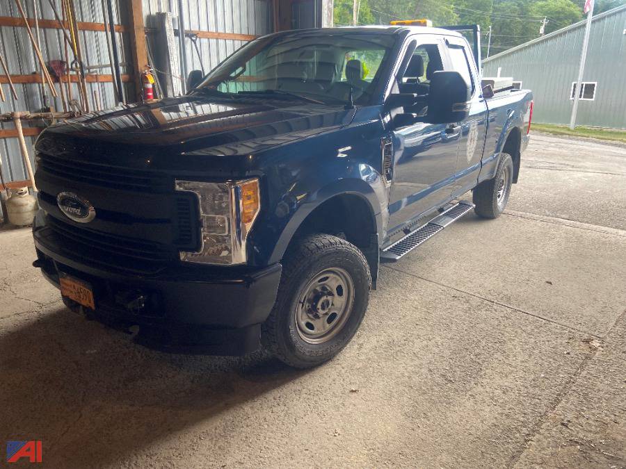 Auctions International Auction Village of Penn YanNY 29727 ITEM 2017 Ford F250 Super Duty