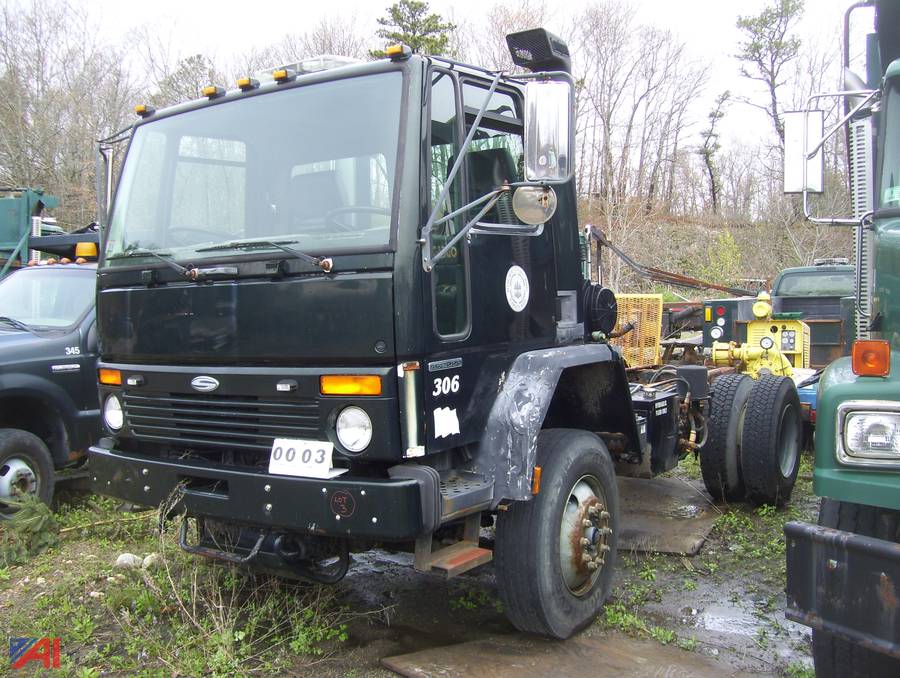 Auctions International Auction Town of Plymouth DPWMA 29886 ITEM