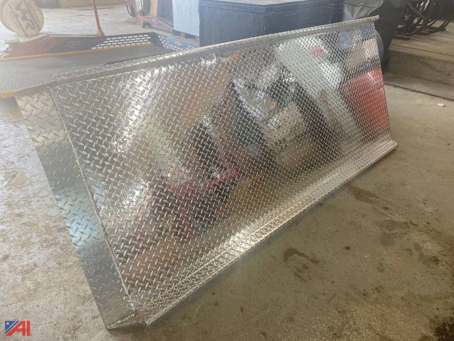 Auctions International Auction Yates County HwyNY 30037 ITEM