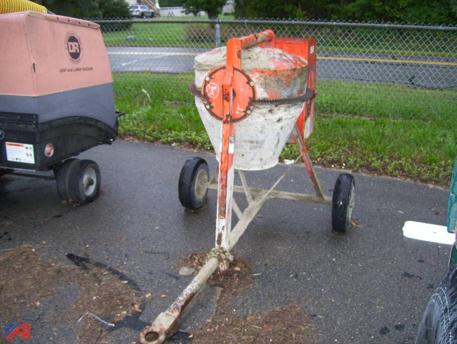 Auctions International Auction Town of DightonMA 30047 ITEM