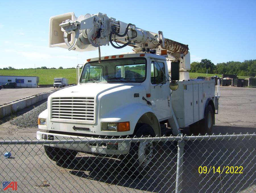 Auctions International Auction Town of DightonMA 30047 ITEM 1997