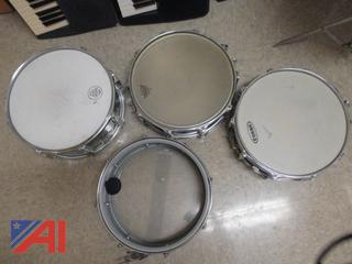 (4) Drums