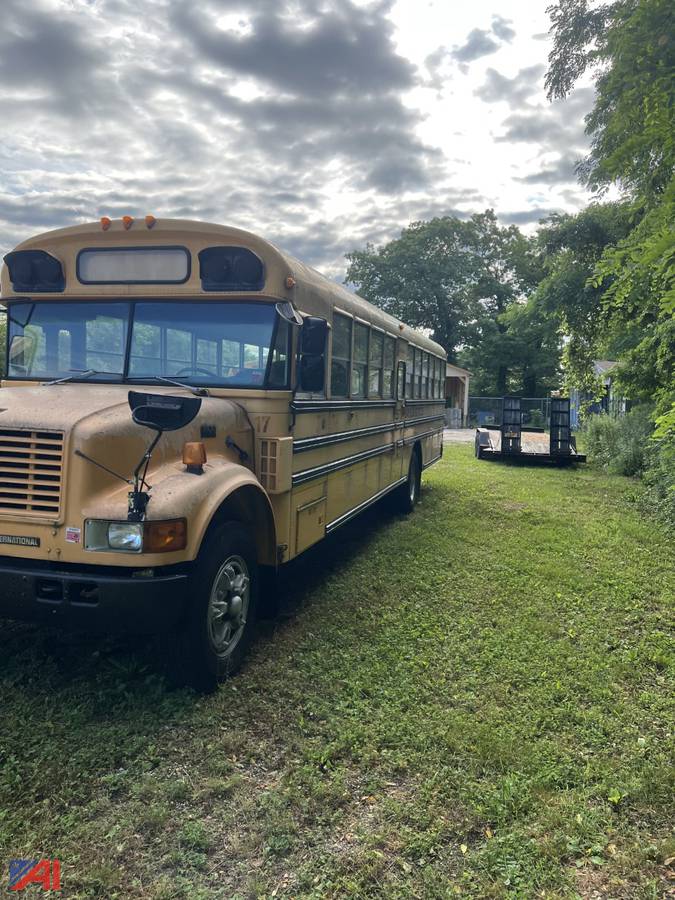 Auctions International Auction West Babylon Schools Long Island NY 30787 ITEM 1995