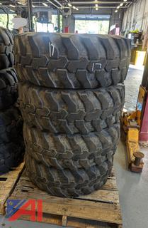 (4) Dunlop SP T9 Tires, 365/70R18