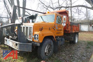 (#6) 1991 International 2574 Dump Truck