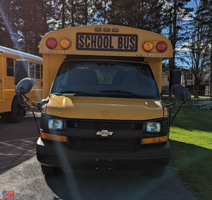 Auctions International Auction Oriskany CSDNY 30920 ITEM 2017 Thomas Express Mini School Bus