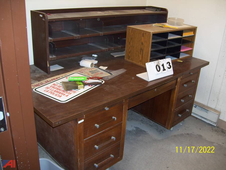 Auctions International Auction Worcester Housing Authority WarehouseMA 30987 ITEM Office