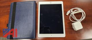 (1) Apple iPad Air 2 Model A1566 16GB w/ Charger Block & Cord