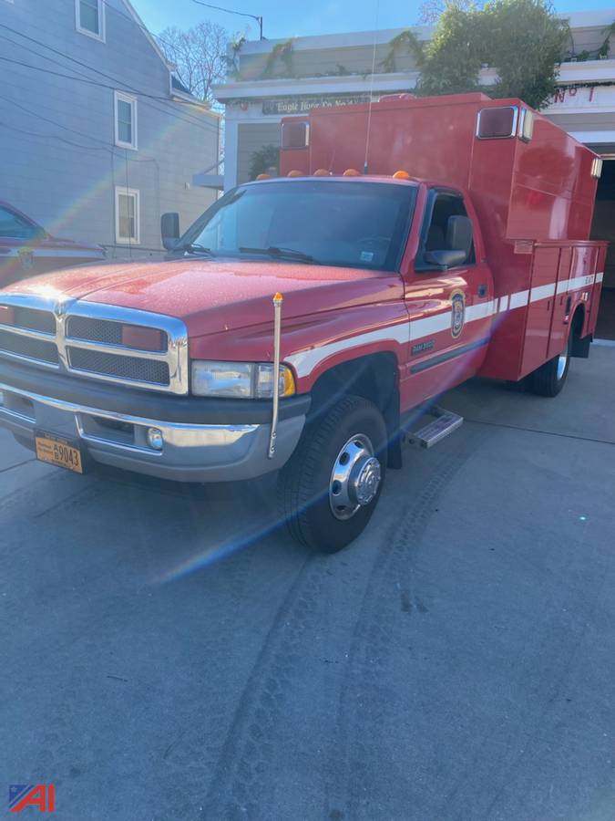 Auctions International Auction Riverhead Fire District, Long Island
