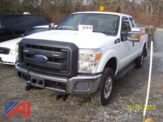 2014 Ford F350 Super Duty Extended Cab Pickup Truck