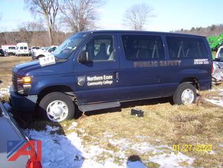 2012 Ford E350 XL Super Duty Van (A981)