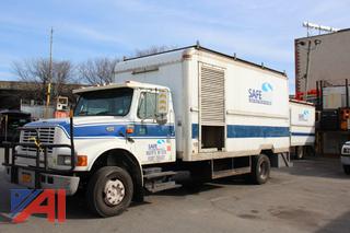 2001 International 4700 Box Truck