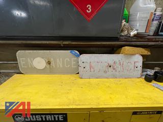 (2) Entrance Signs