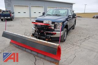 2019 Ford F250 Super Duty Super Cab Pickup Truck with Plow