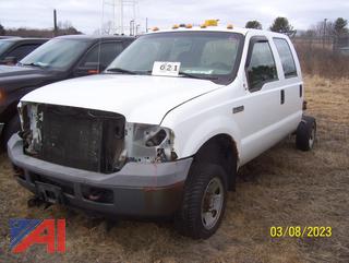 2005 Ford F350 Super Duty Crew Cab Cab and Chassis (616K)