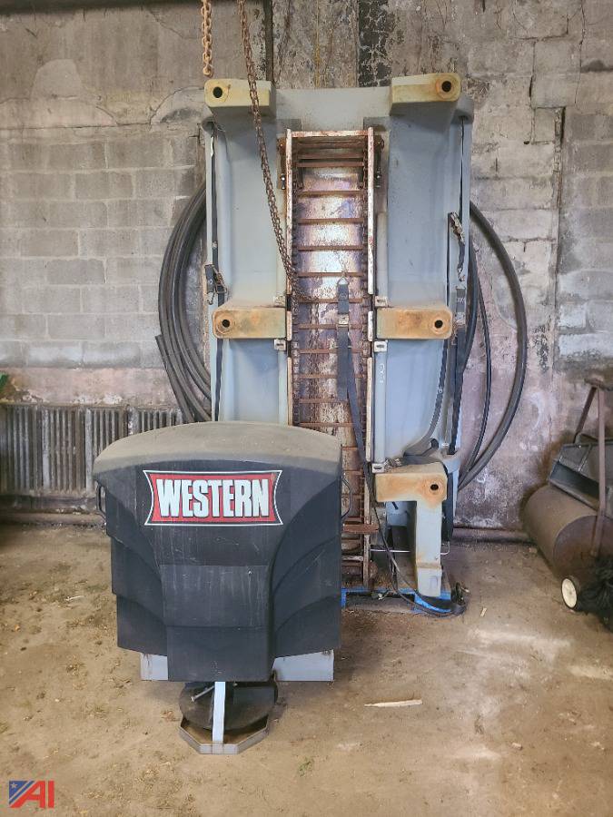 Auctions International Auction Hastings on Hudson UFSDNY 32233 ITEM (3) Blizzard Ice