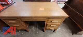 Oak Kneehole Desk