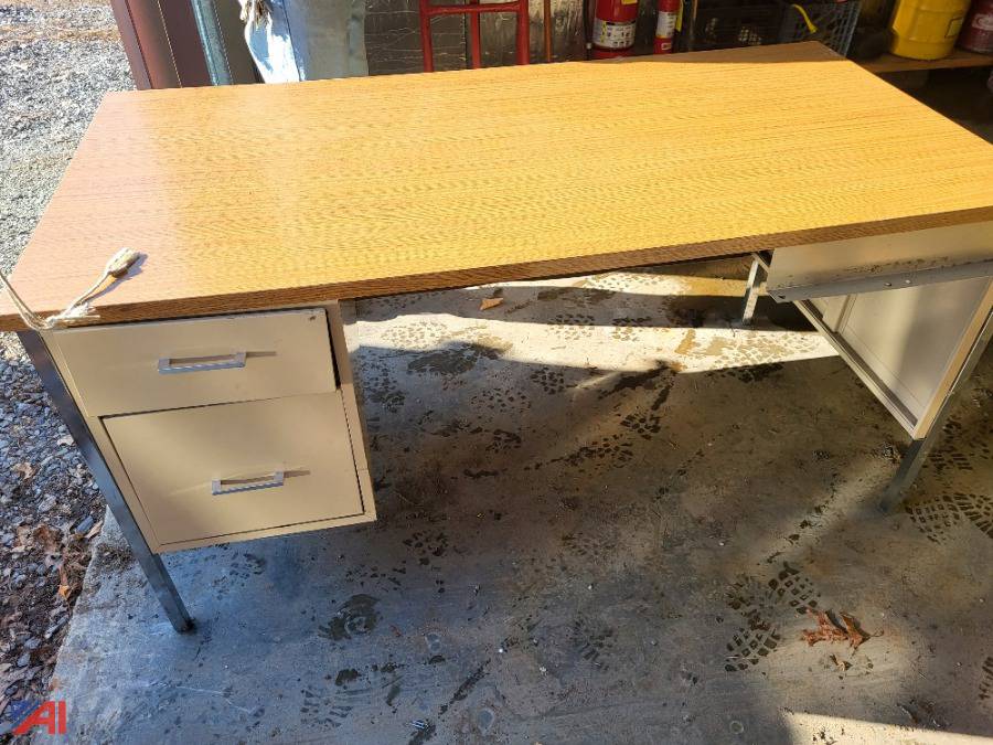 Auctions International Auction Town of MaltaNY 32424 ITEM Metal