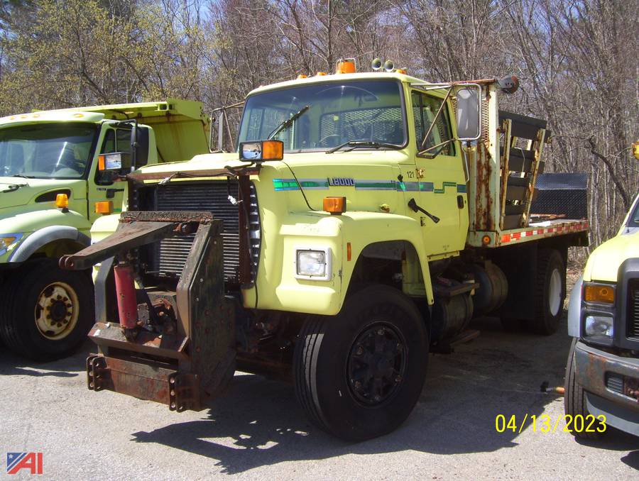Auctions International Auction MassDOT BridgewaterMA 32594 ITEM
