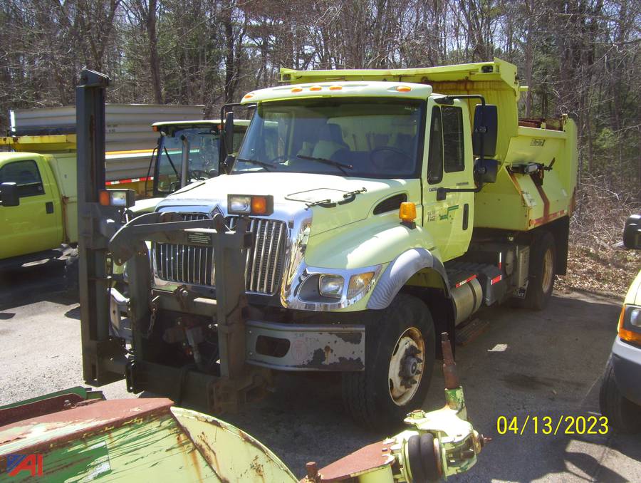 Auctions International Auction MassDOT BridgewaterMA 32594 ITEM