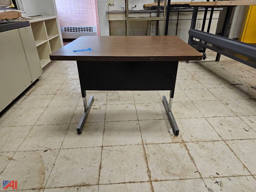 Auctions International Auction Monticello CSDNY 32751 ITEM (8