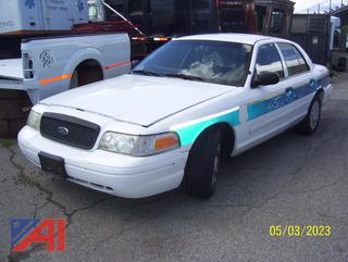 2003 Ford Crown Victoria Sedan/ Police Vehicle